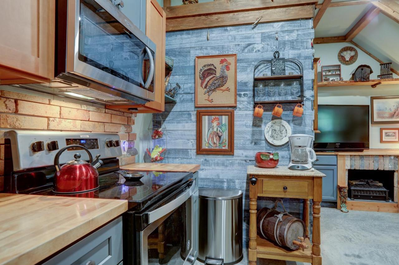 Hood Odell'S Place מראה חיצוני תמונה